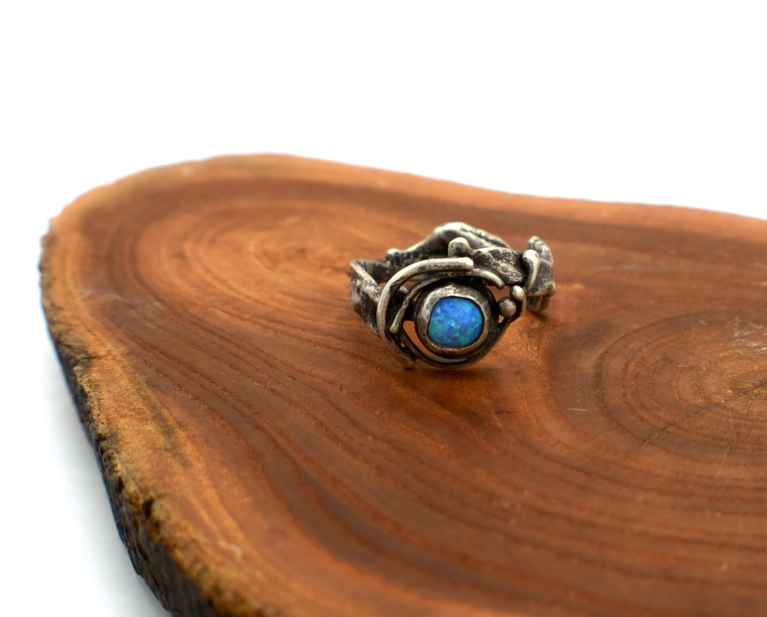Blue_opal_nest_ring3.JPG