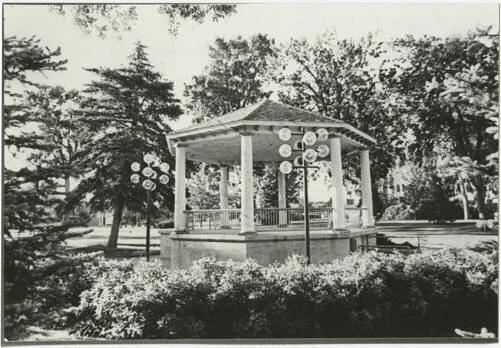 City Park Gazebo - A gazebo has been at the center of City Park almost since its initial layout. A variety of bands and musical styles have held concerts in those gazebos for more than 100 years and continue to do so.