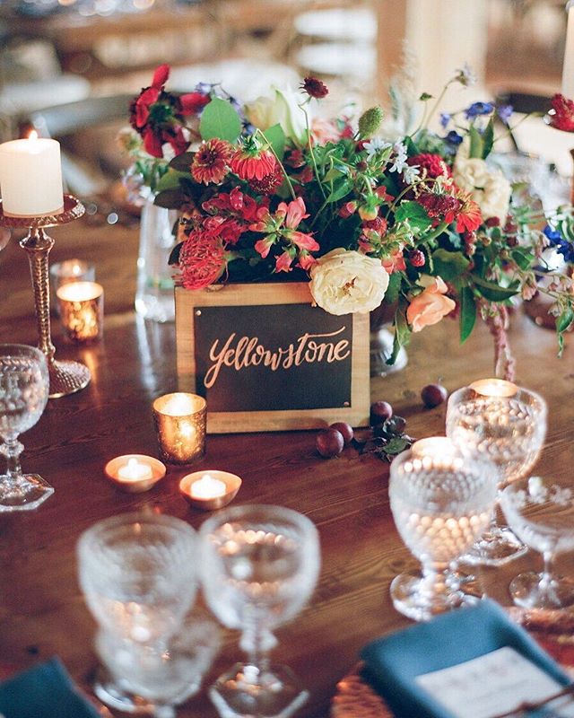 Just a little wedding jealousy over here. Leather, copper and wood table names of each of the bride and groom&rsquo;s favorite national parks. The place cards were also leather with copper calligraphy.
&bull;
This incredible wedding was featured in @