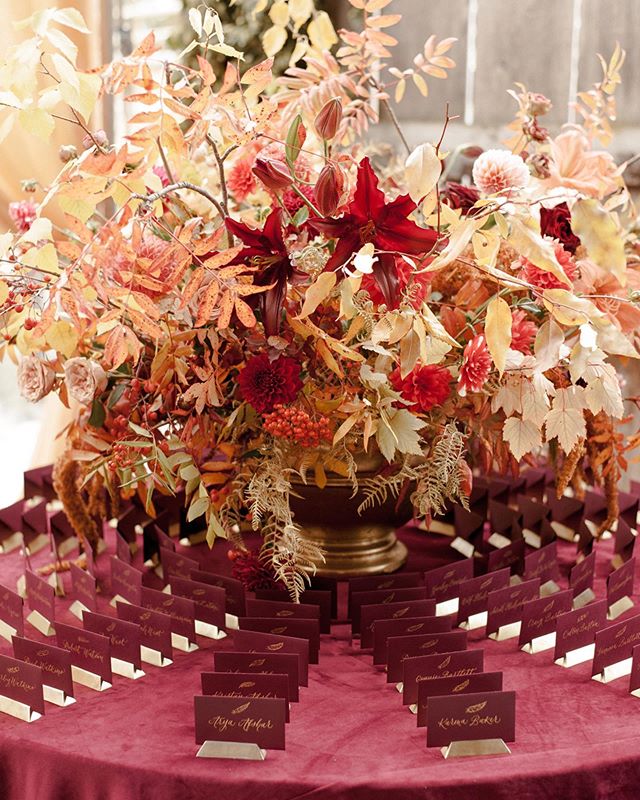 ☀️Woke up to find this shared on @brides in an article about fall escort displays! Escort displays are my favorite part of the wedding day design work I do. There are so many unique, creative ways to do it, but even simple displays wow guests as they