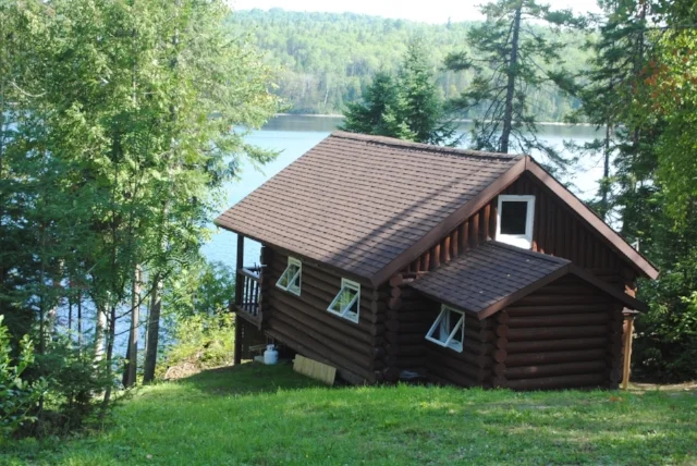 cabin 6.jpg