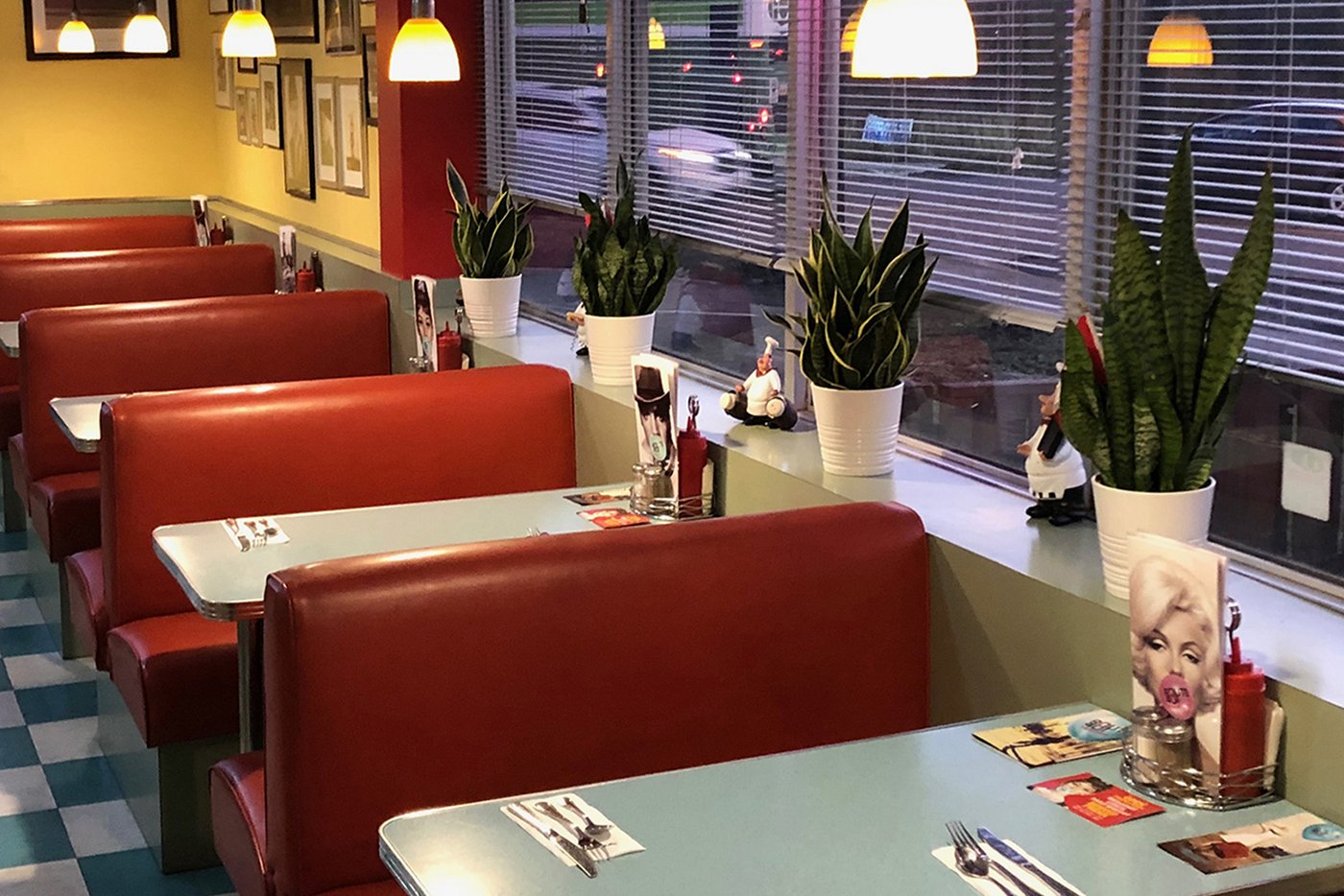 Route401Diner10.jpg