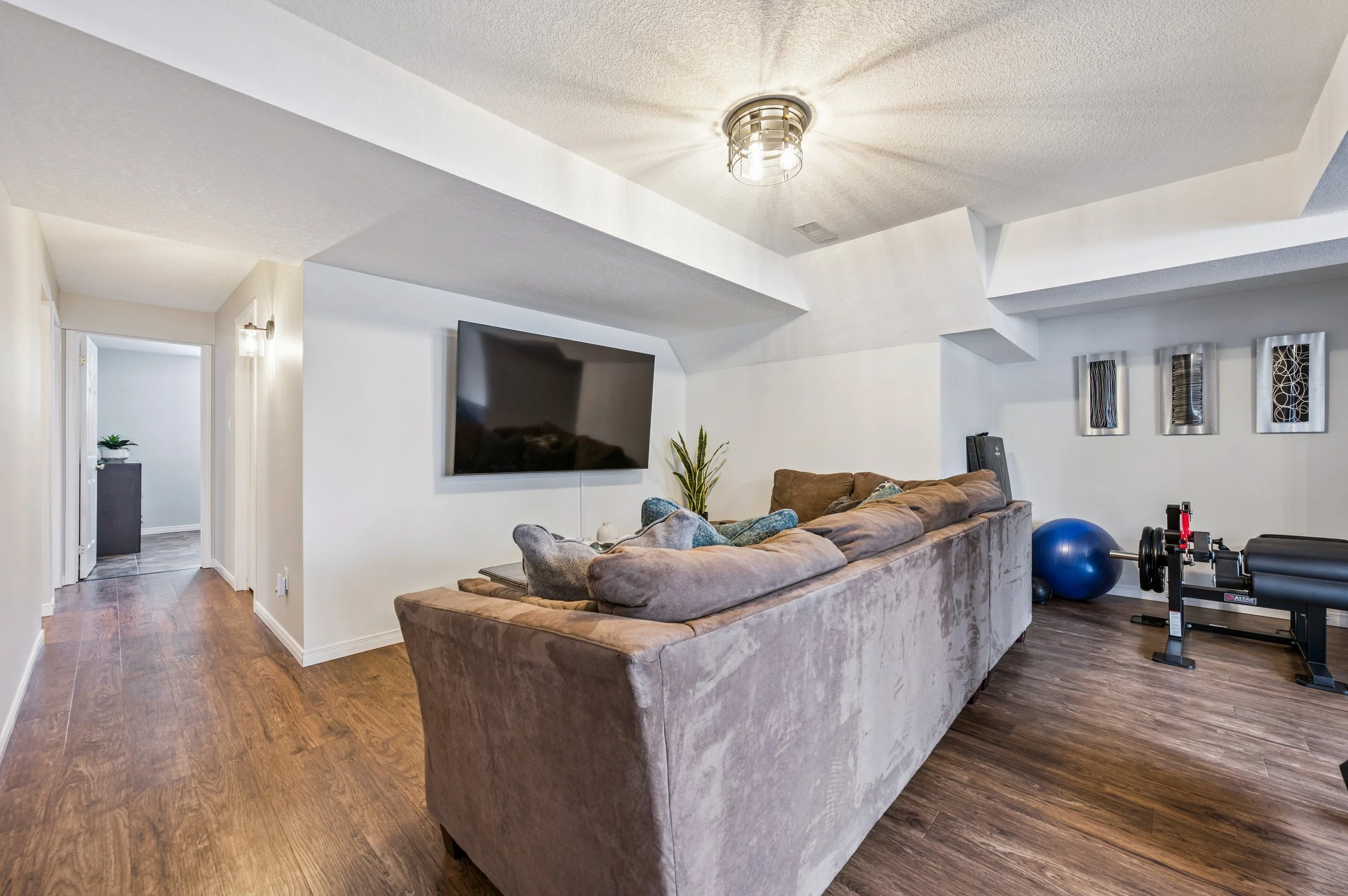 33-Jones Baseline 026.jpg