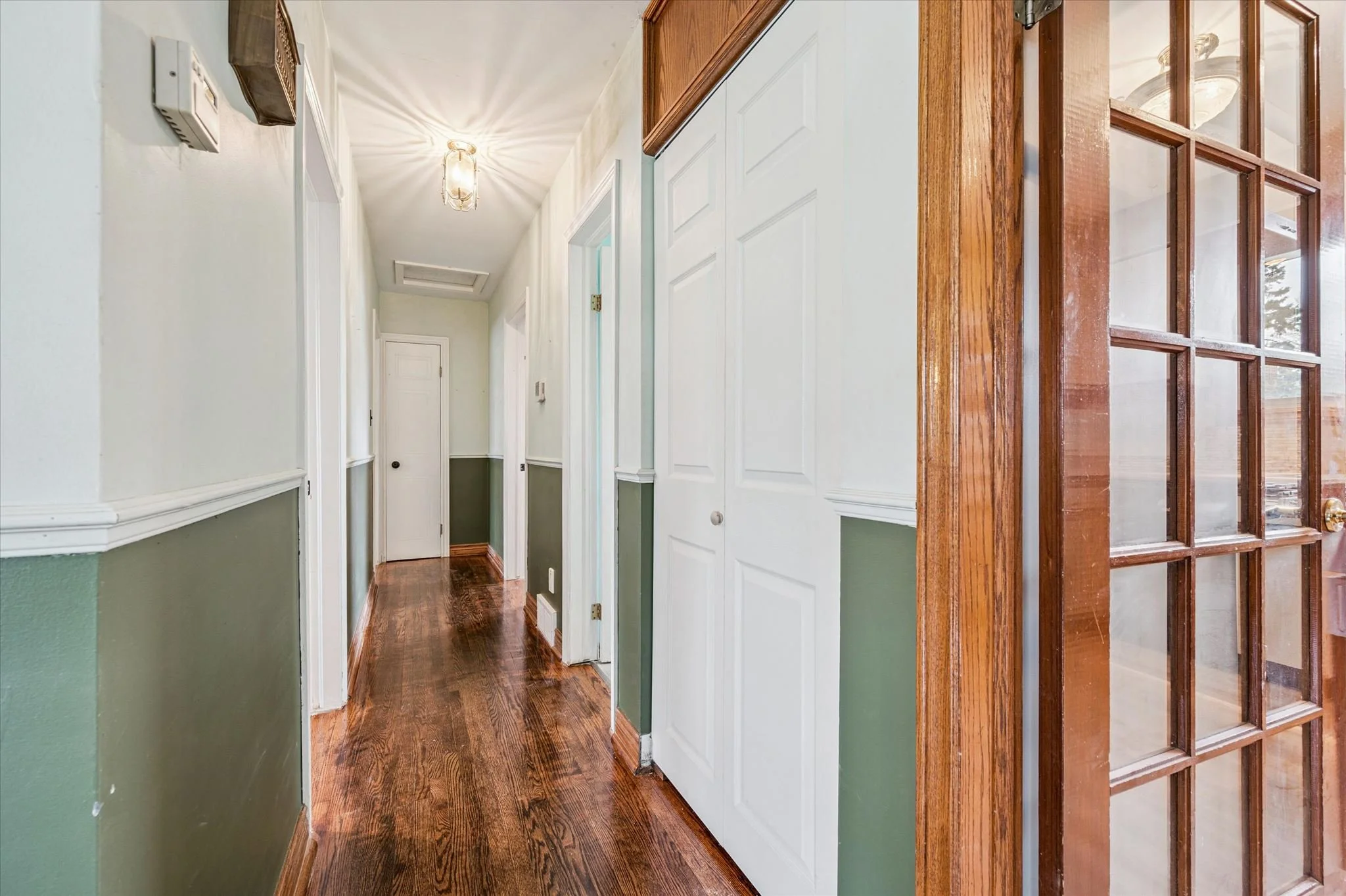 16-Montcalm Dr 016.jpg