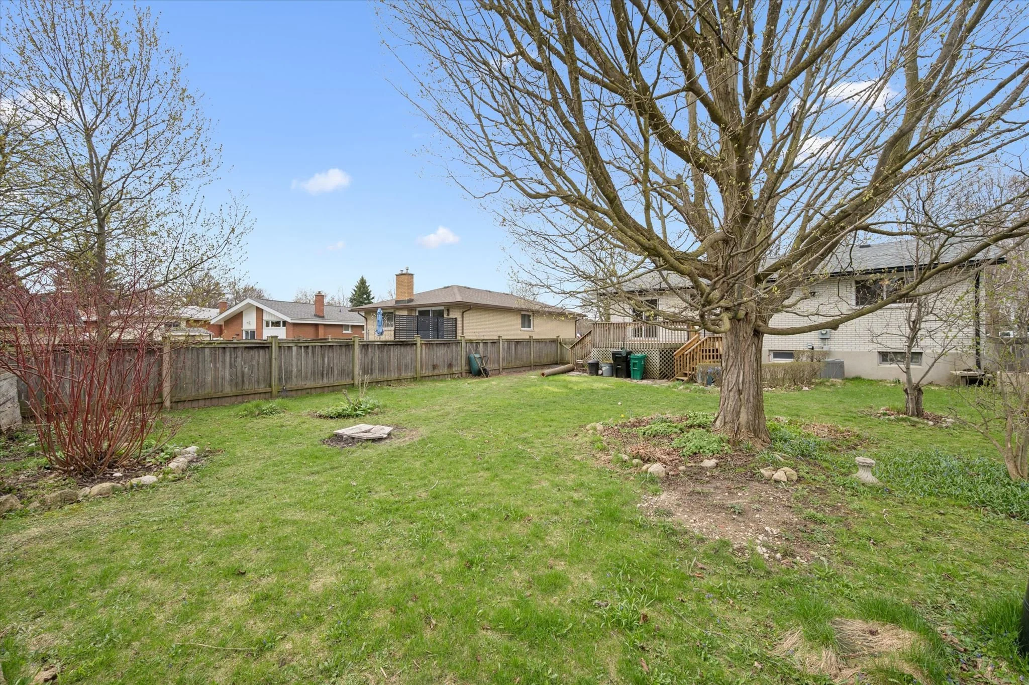 36-Montcalm Dr 036.jpg