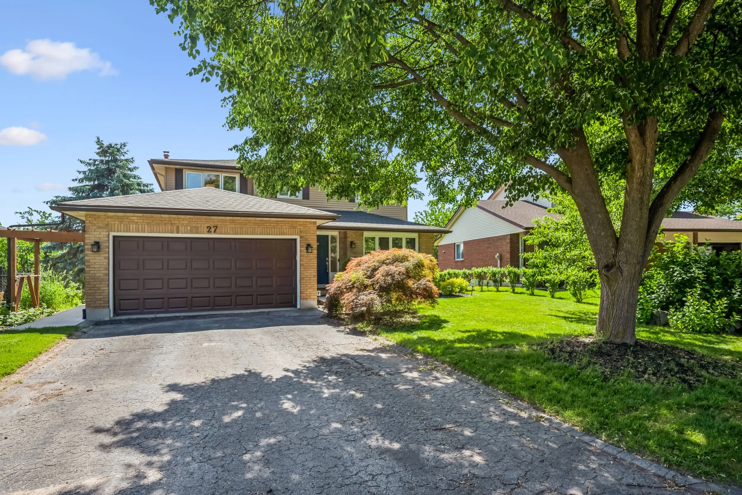 02-Notchwood Ct 002.jpg