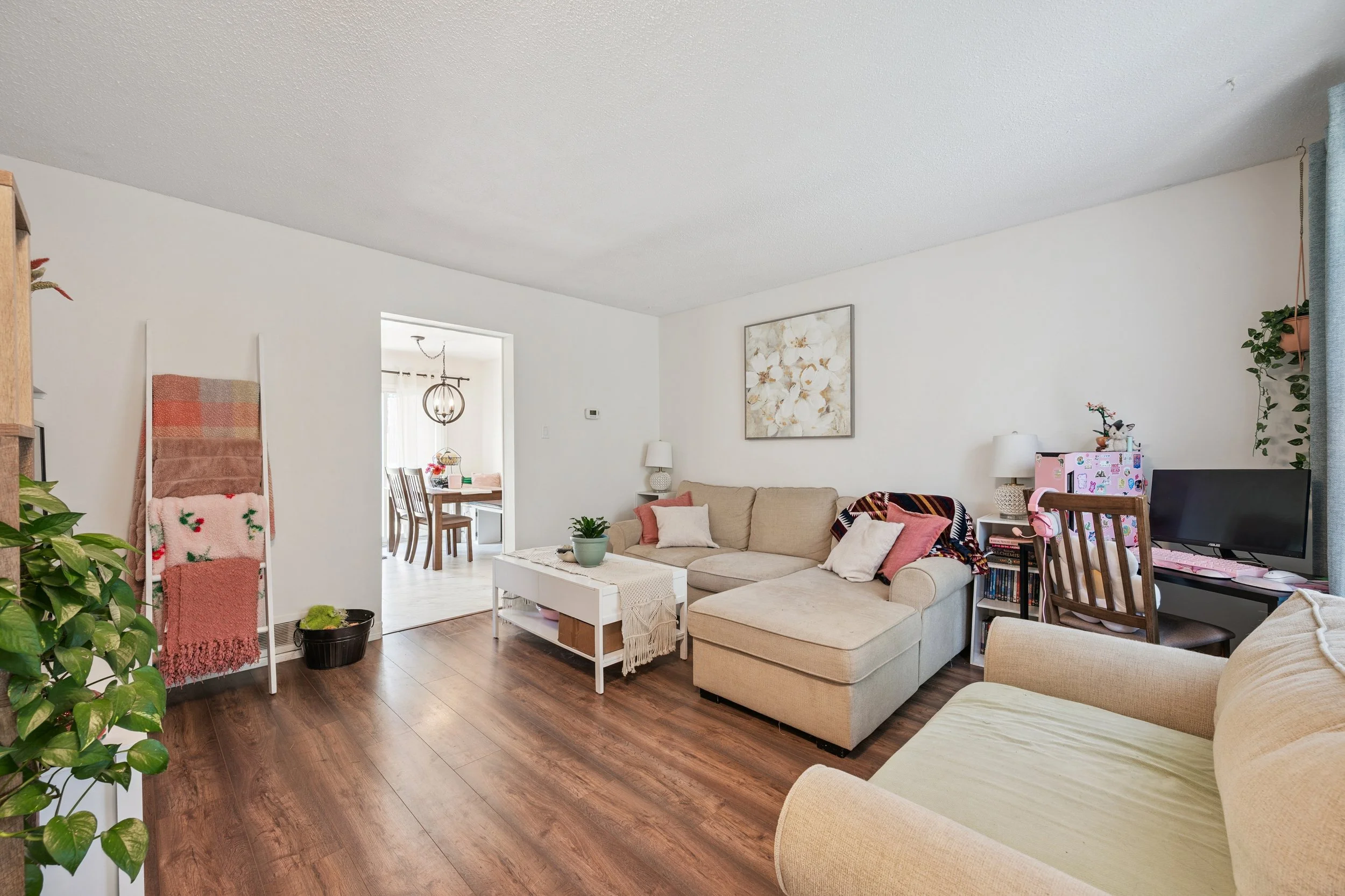 07-Bretz Ave 007.jpg