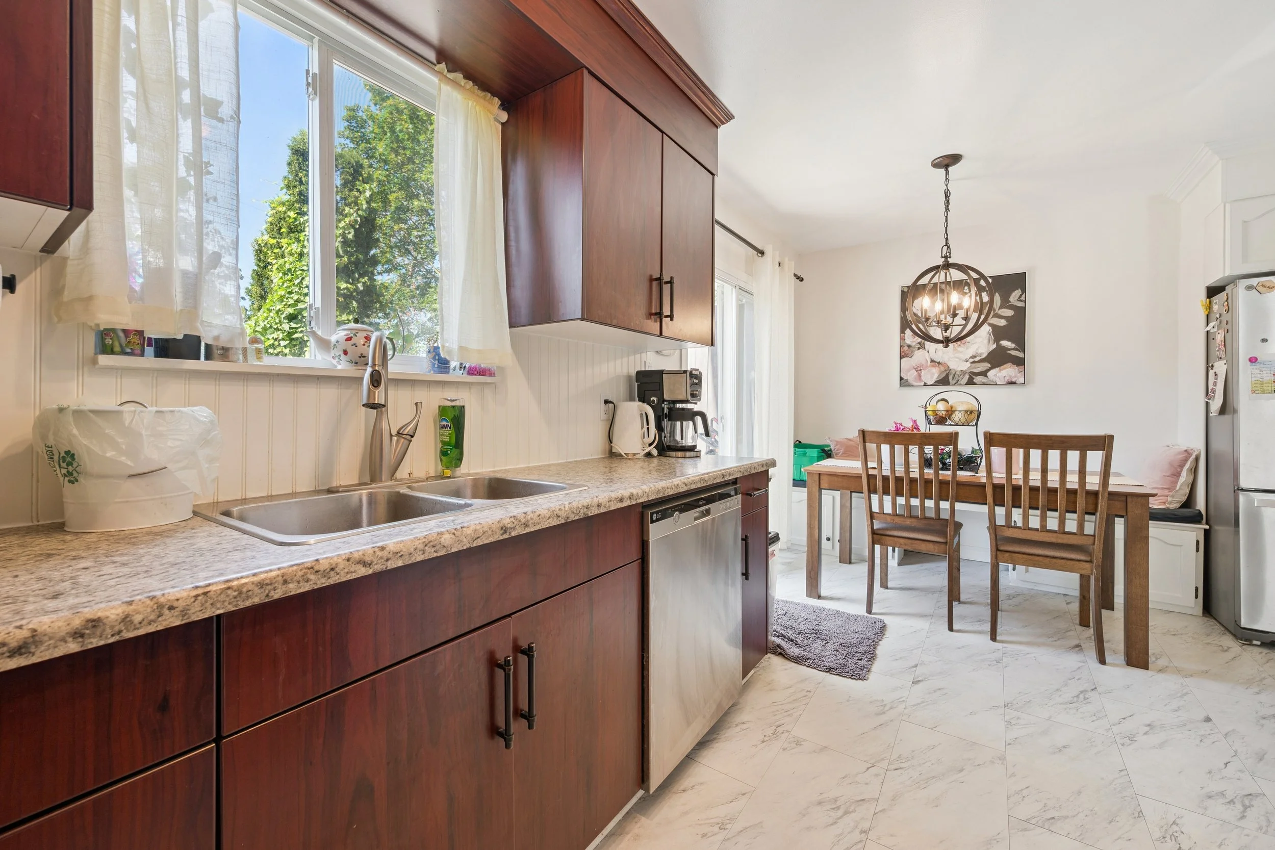 12-Bretz Ave 012.jpg