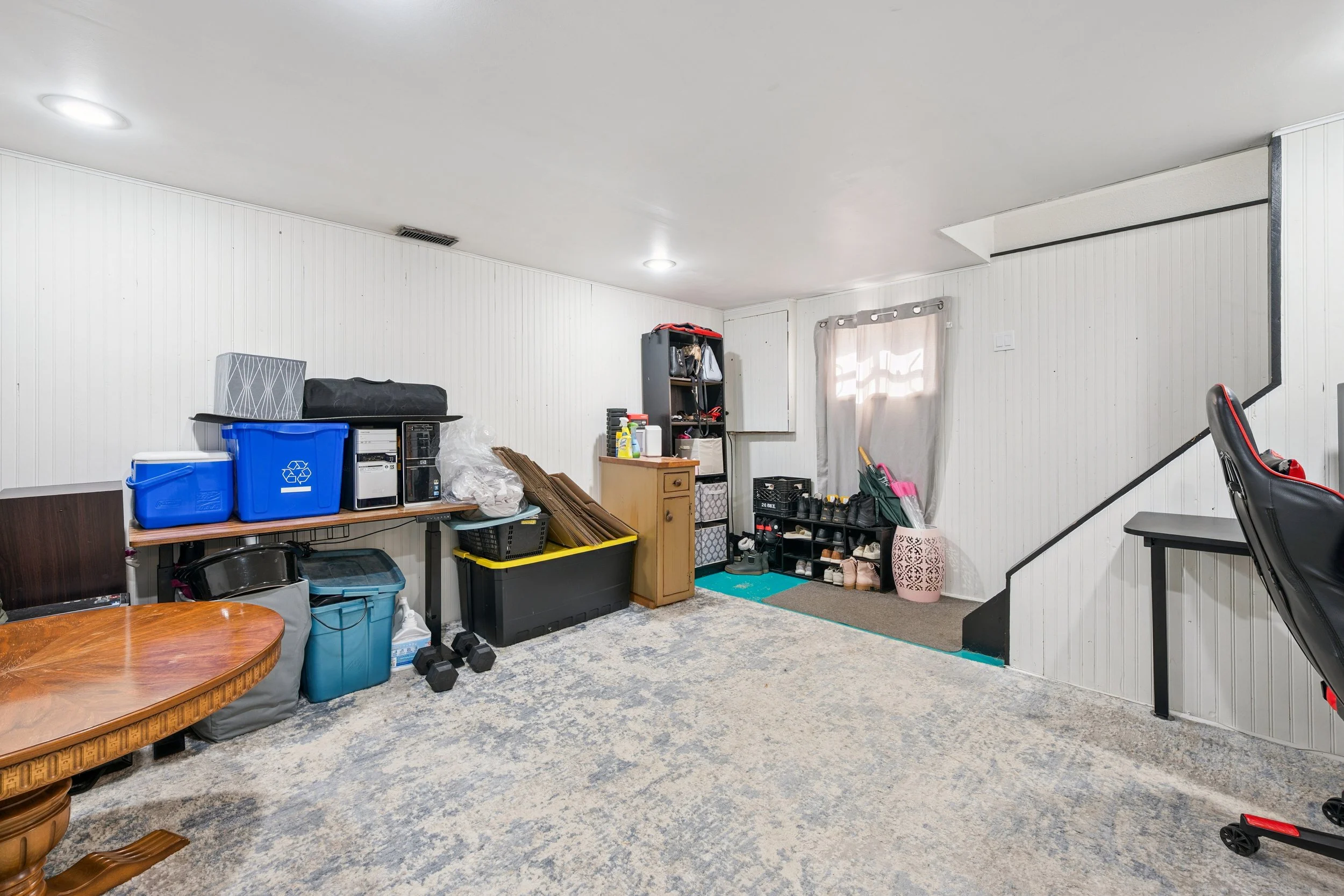 26-Bretz Ave 026.jpg