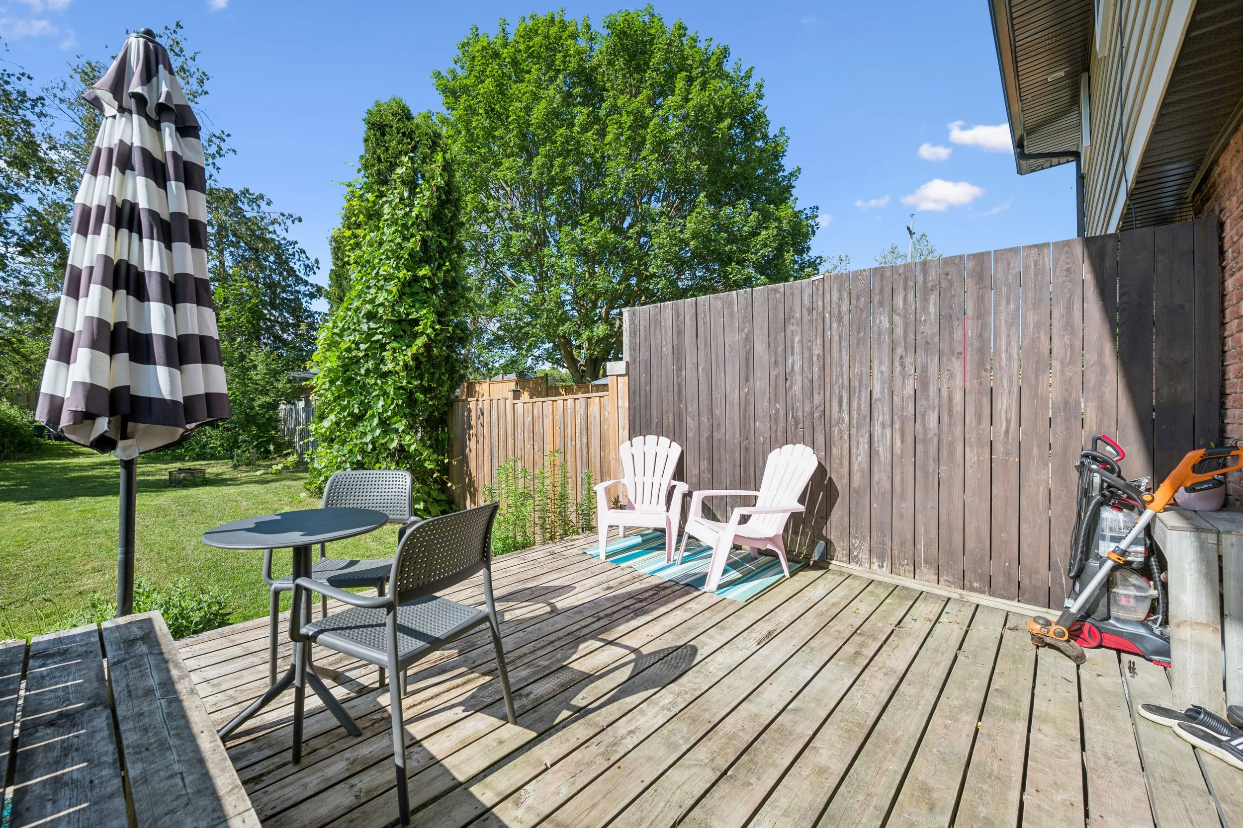 32-Bretz Ave 032.jpg