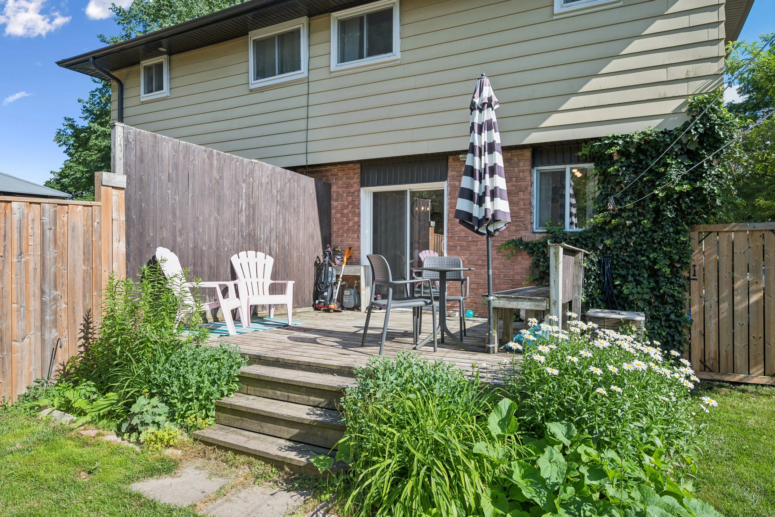 33-Bretz Ave 033.jpg