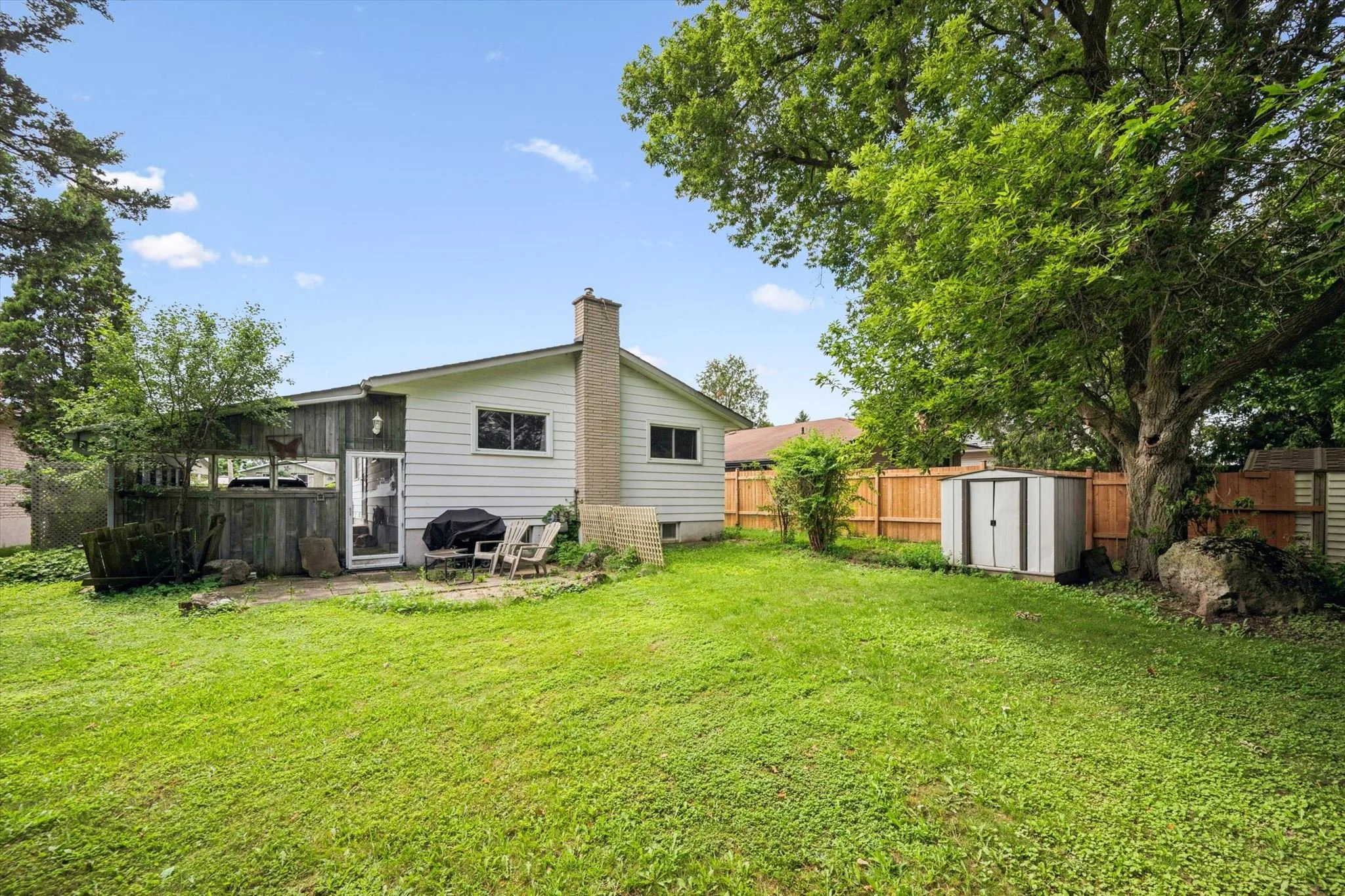 28-Muskoka Dr 028.jpg