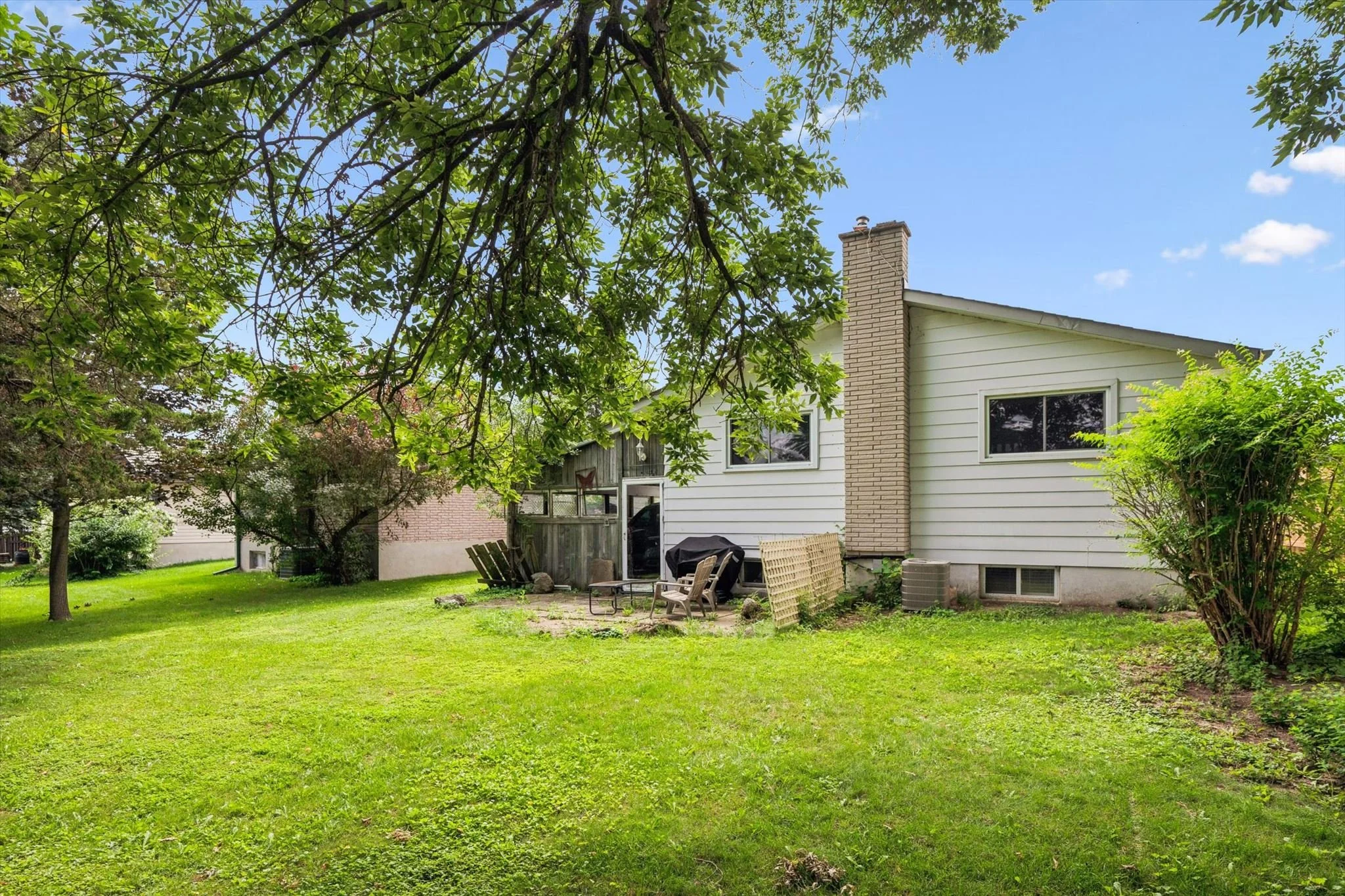 29-Muskoka Dr 029.jpg