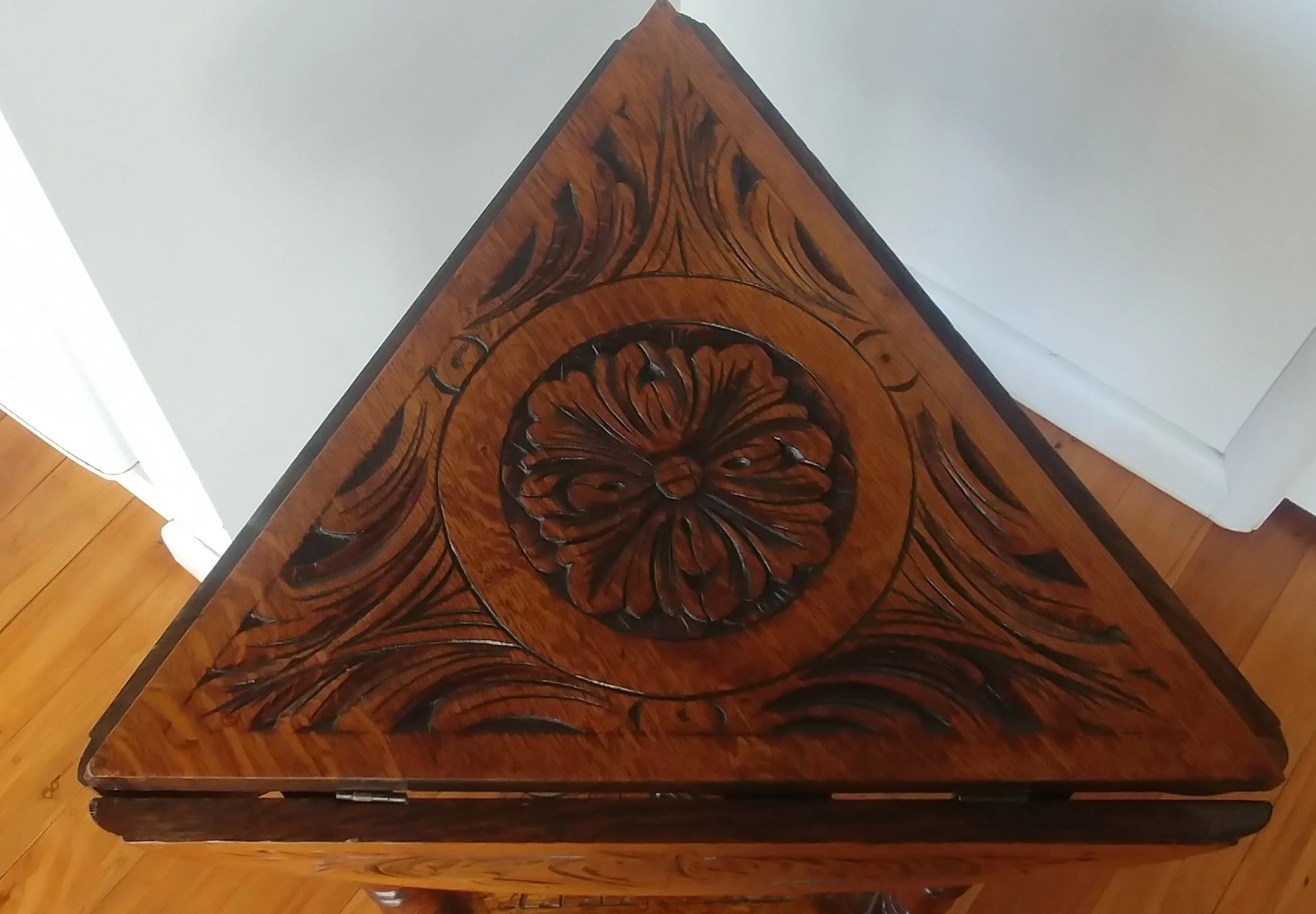 carvedfoldedtop.jpg