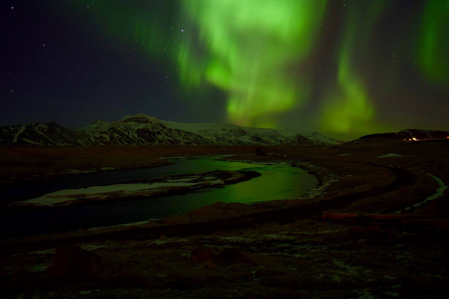 Northern_lights_Iceland.png