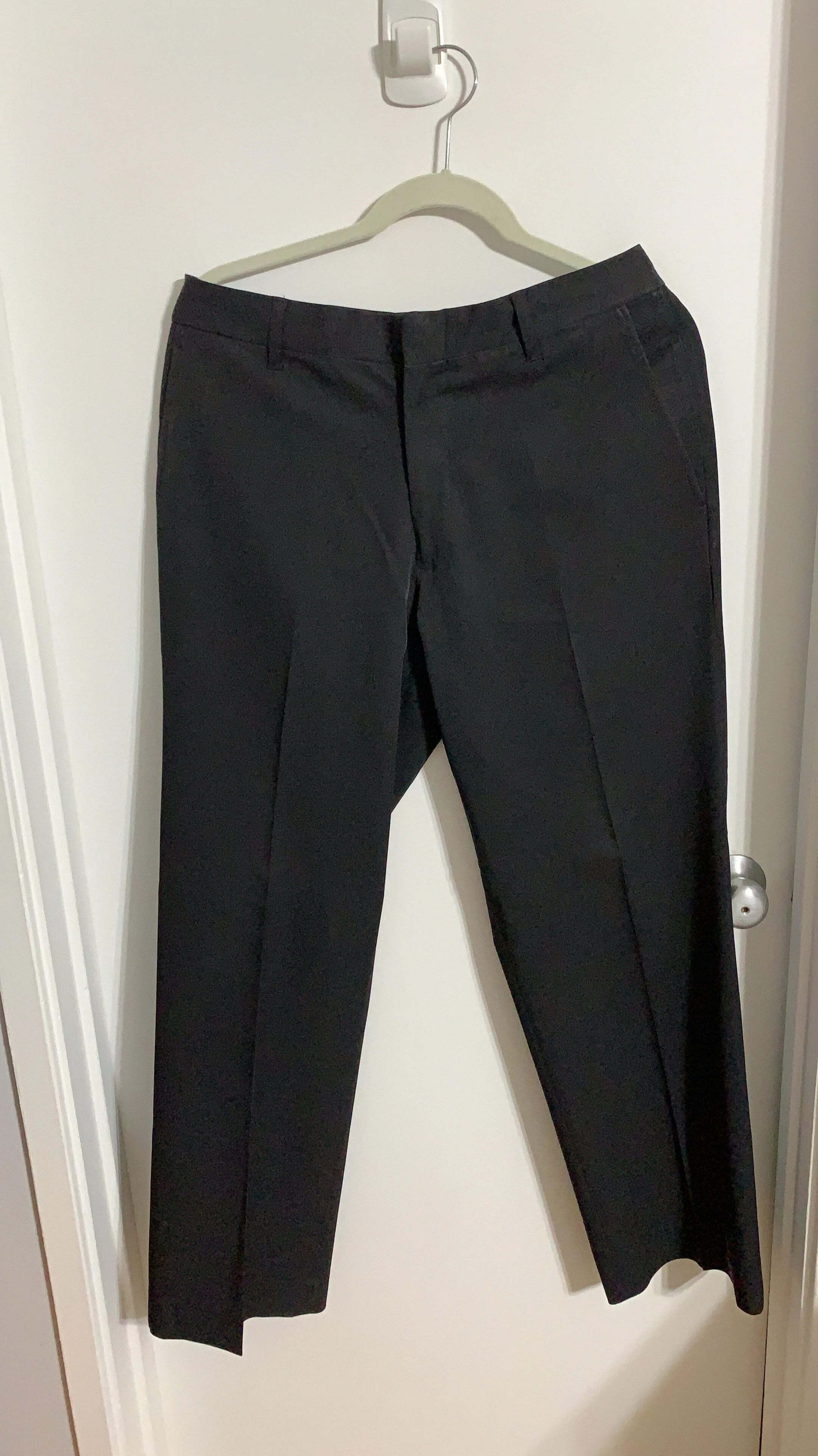 Armani Exchange (32R) - Reserved until 2/26/20 12PM