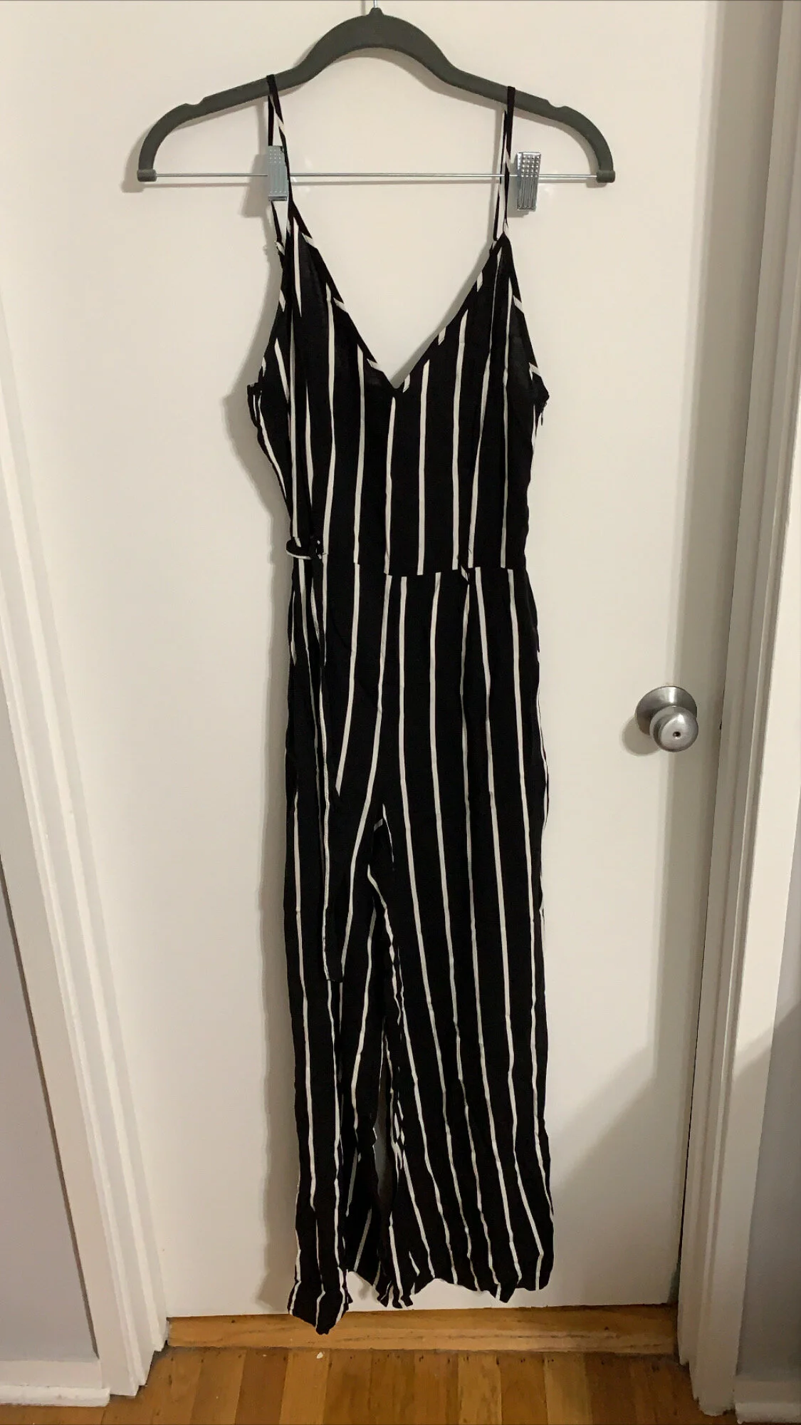 F21 (M) Pantsuit