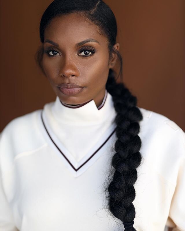 &ldquo;Brown skin girl, your skin just like pearls ... I&rsquo;ll never trade you for anybody else&rdquo; ... that&rsquo;s on PERIODT #blackandproud
📸: @jcka_photo 
Sweatshirt: @weareivypark 
Lips: @blackradiancebeauty 
Bronzer: @fentybeauty