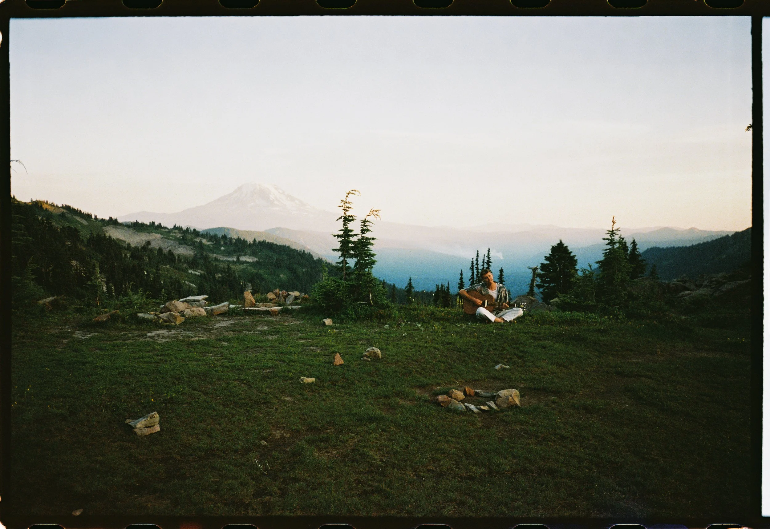 99912934-57710 5.jpg