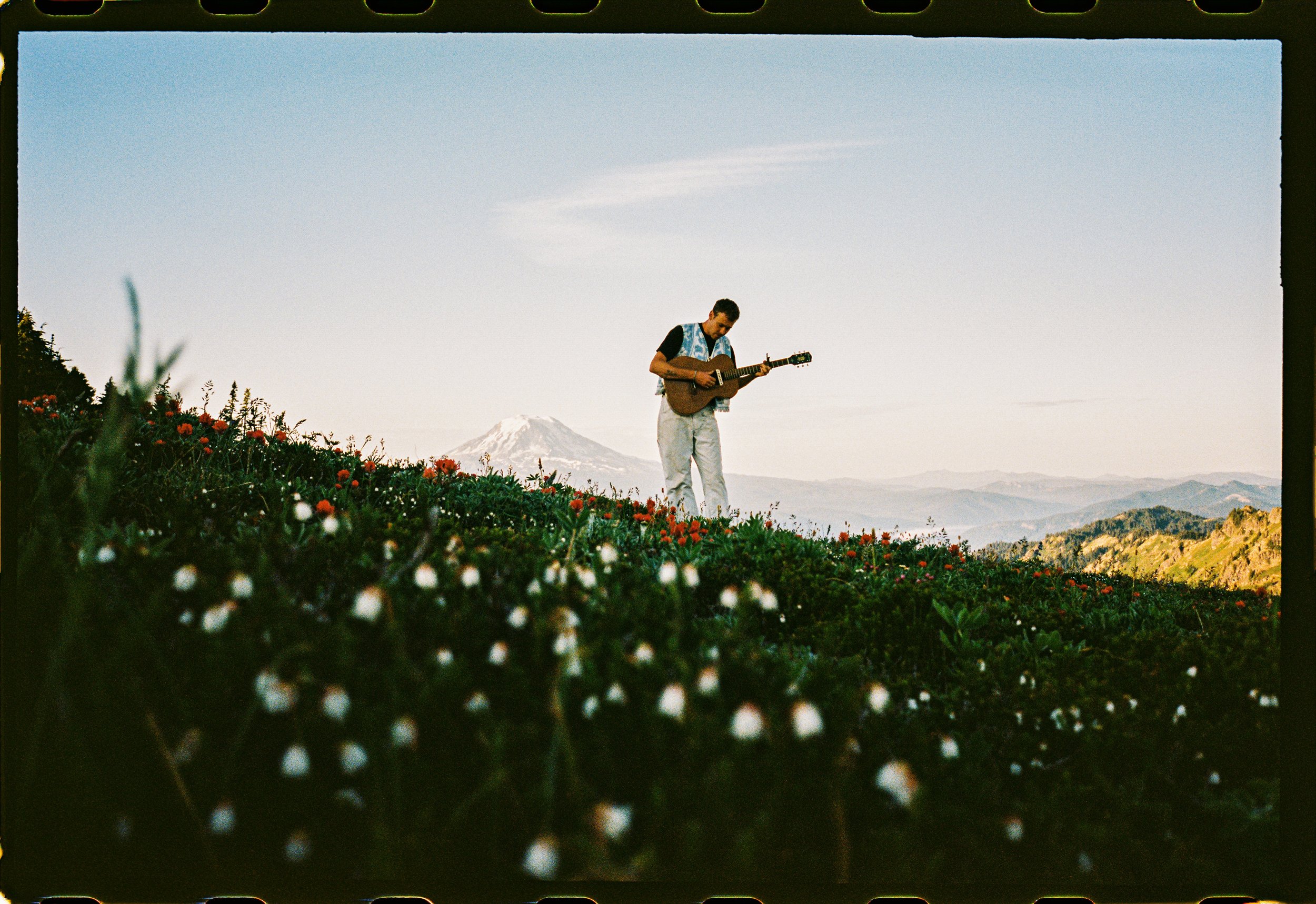 99912934-57694 5.jpg