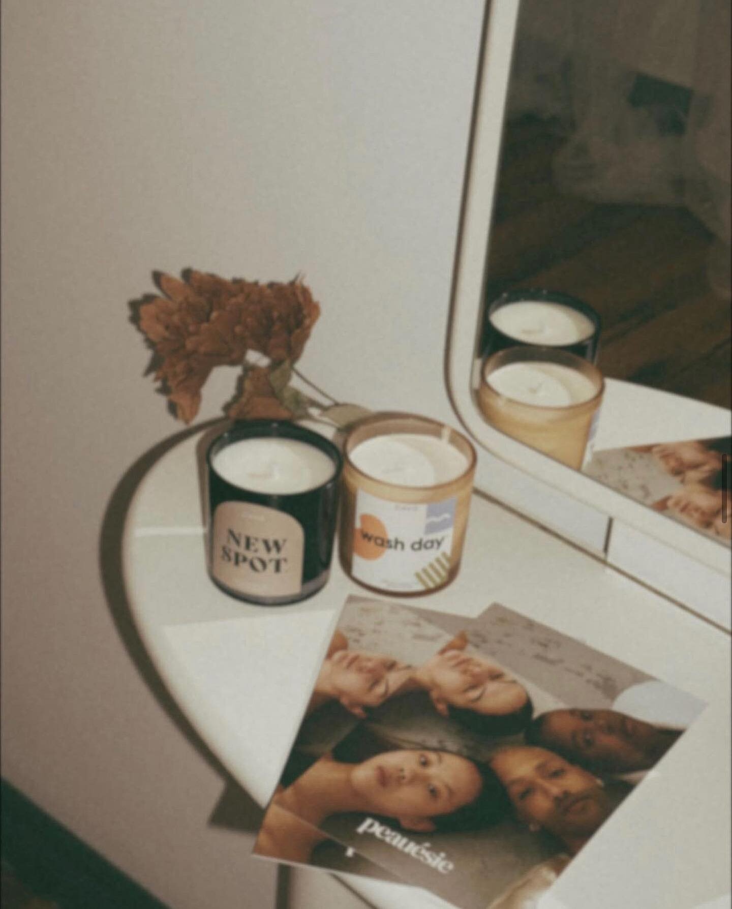 Fun fact ✨ You can shop all CAVO staples + the new &ldquo;Skin Poetry&rdquo; candle in-spa at @peauesie.inc Montreal! 

📸: @peauesie.inc @desseydoll 

&bull;
&bull;
&bull;

#shopcavo #peauesiemtl #skincarecommunity #homefragrances #scentedcandle #sp