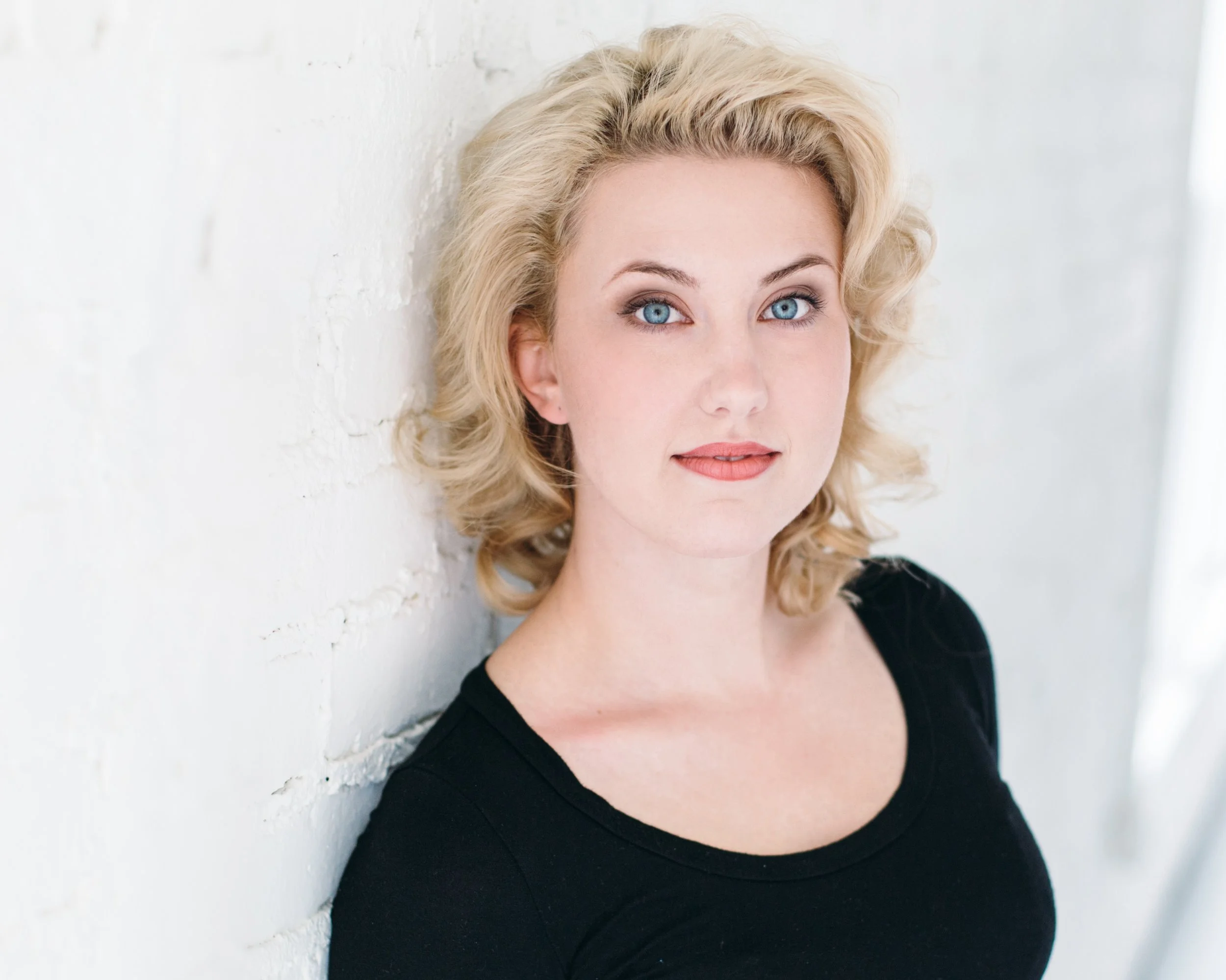 Jessica Leigh headshot.jpeg