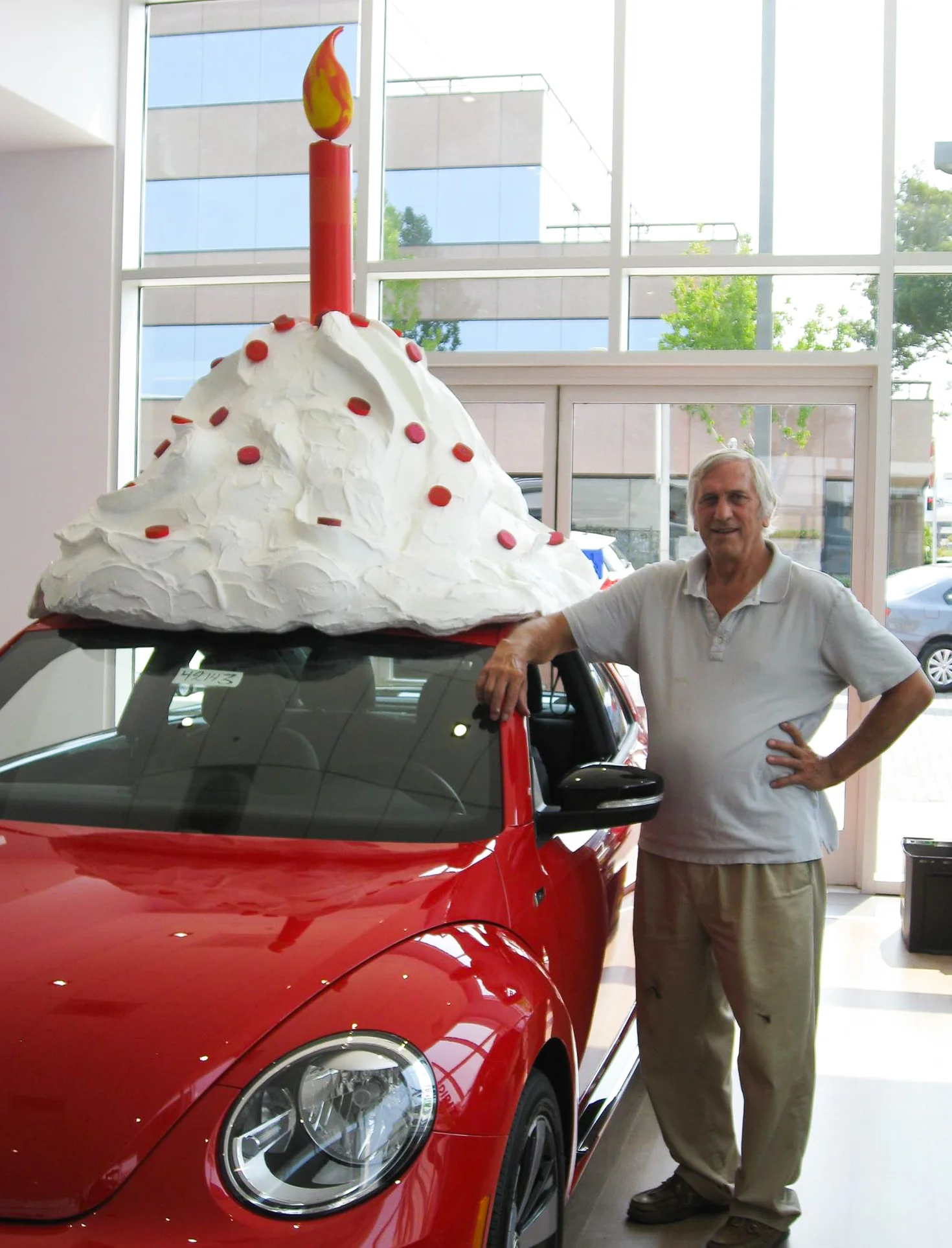 Cupcake Volkswagon Beetle