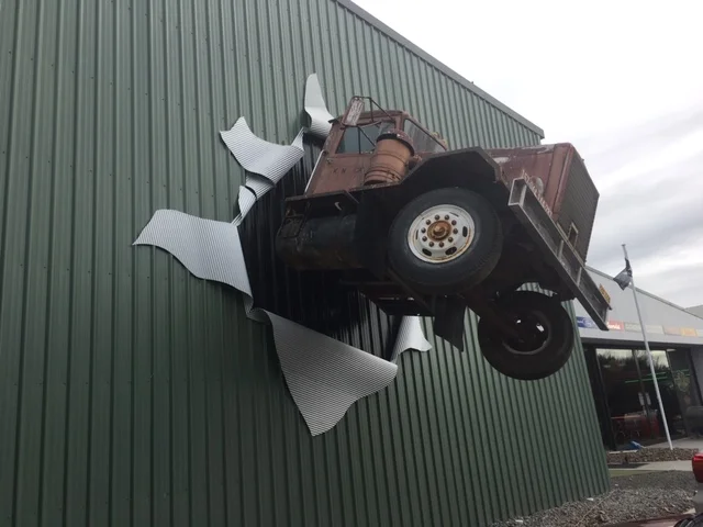 Ross Bros Muscle Car Garage