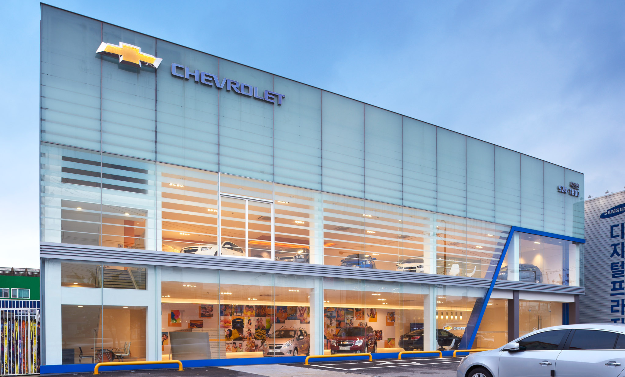 GM Chevrolet Prototype Store Design_1.jpg