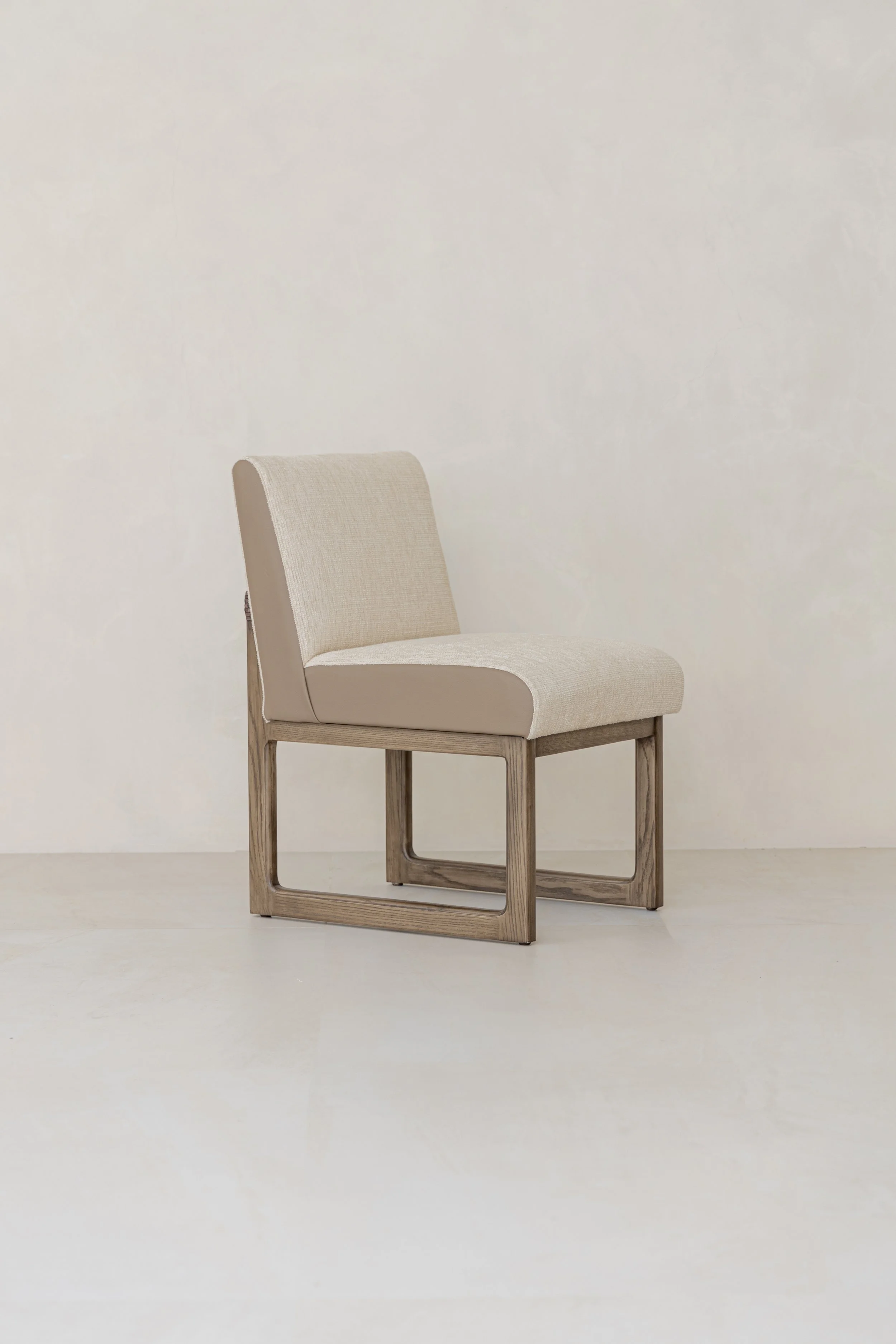 Svet Chair