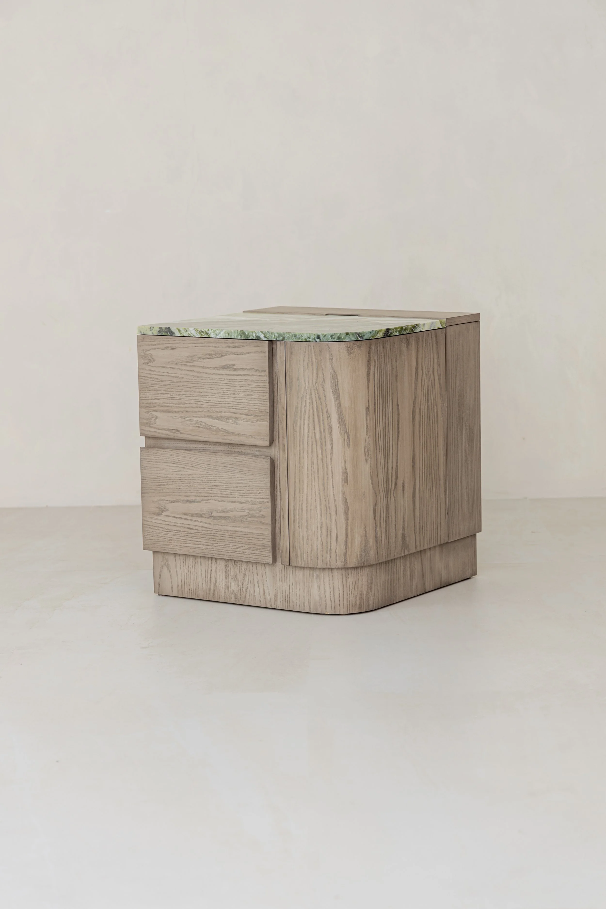 Lume Night Stand (Enclosed)