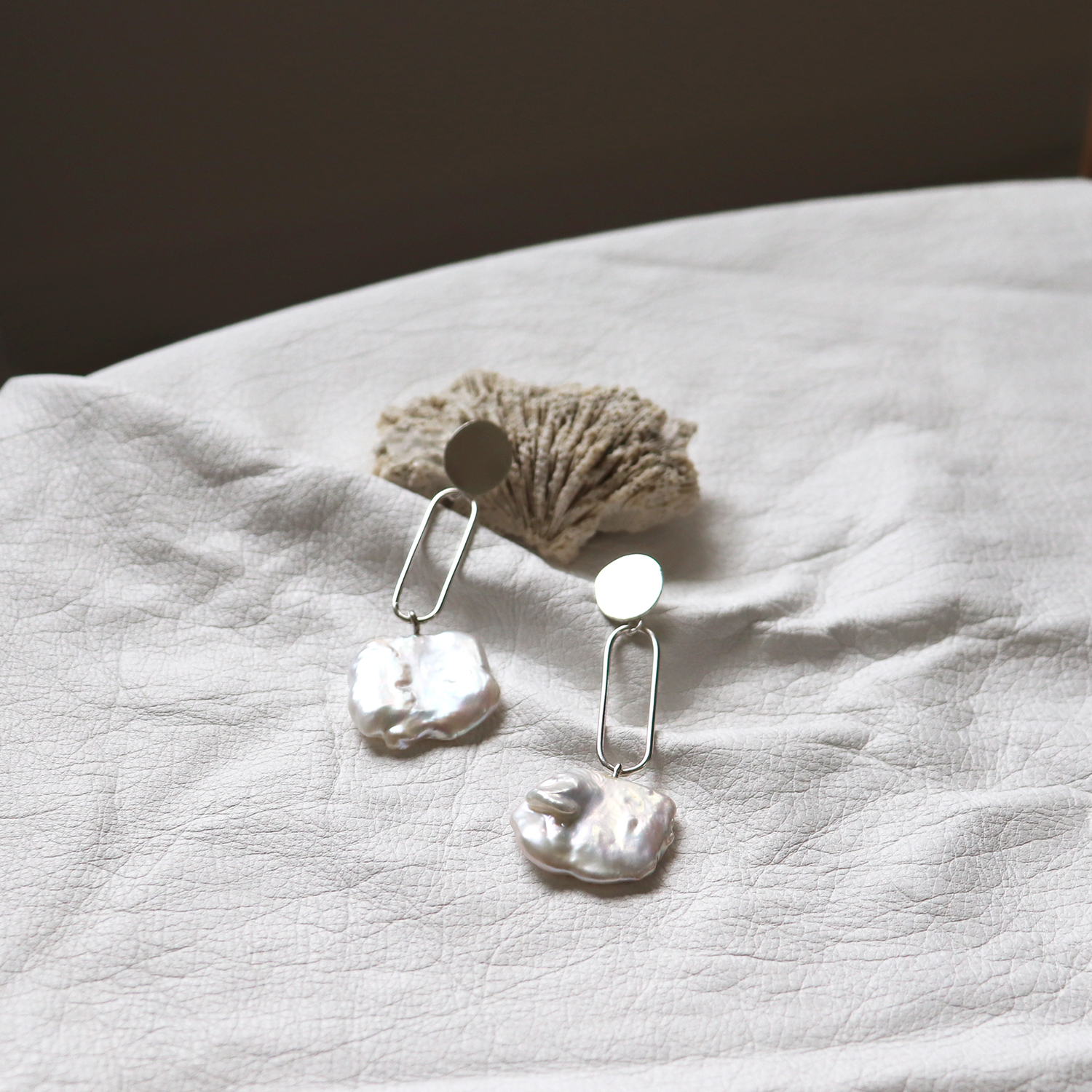 Baroque pearl drop earrings - studio cosette