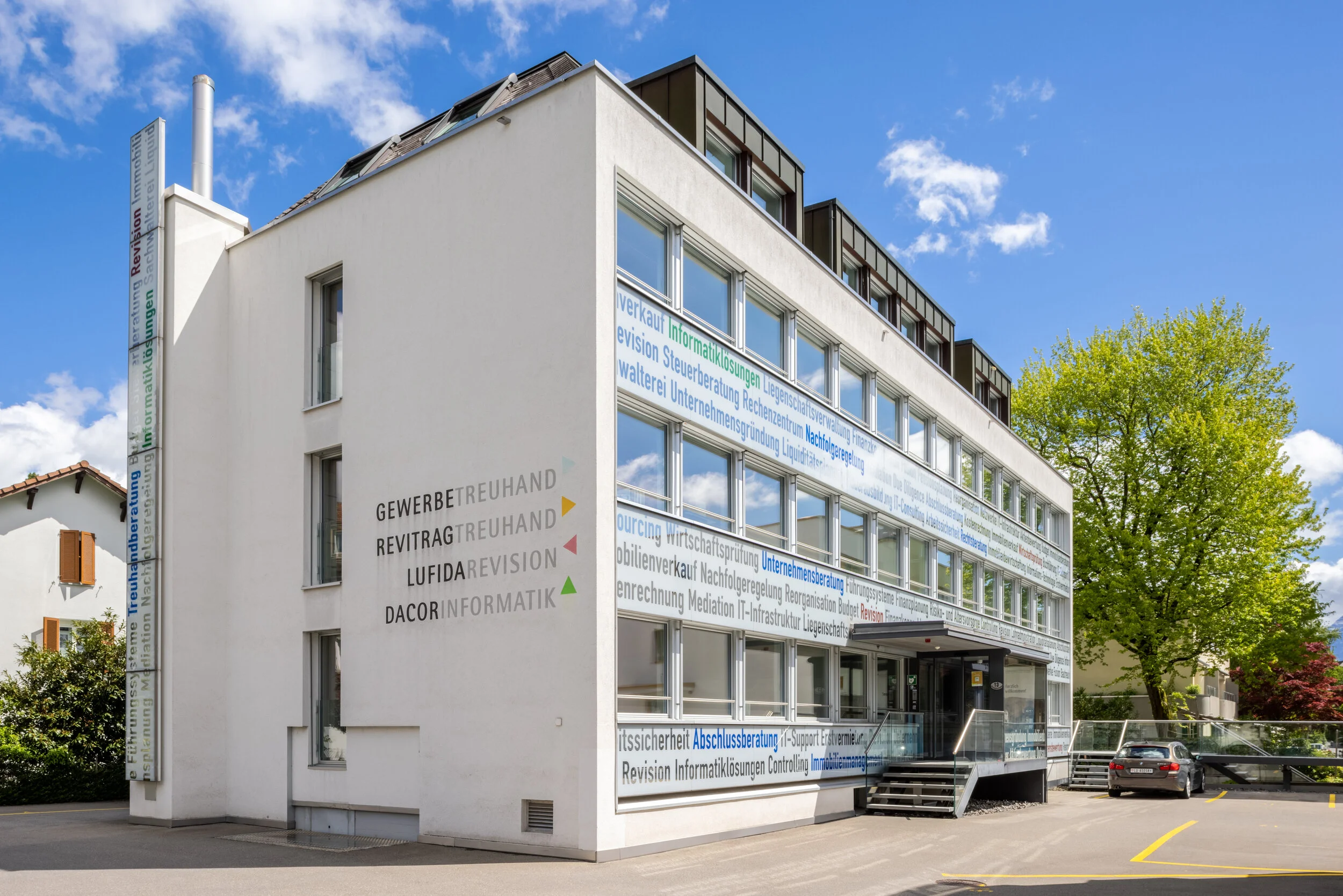 Gewerbe-Treuhand_Hauptsitz_01.jpg