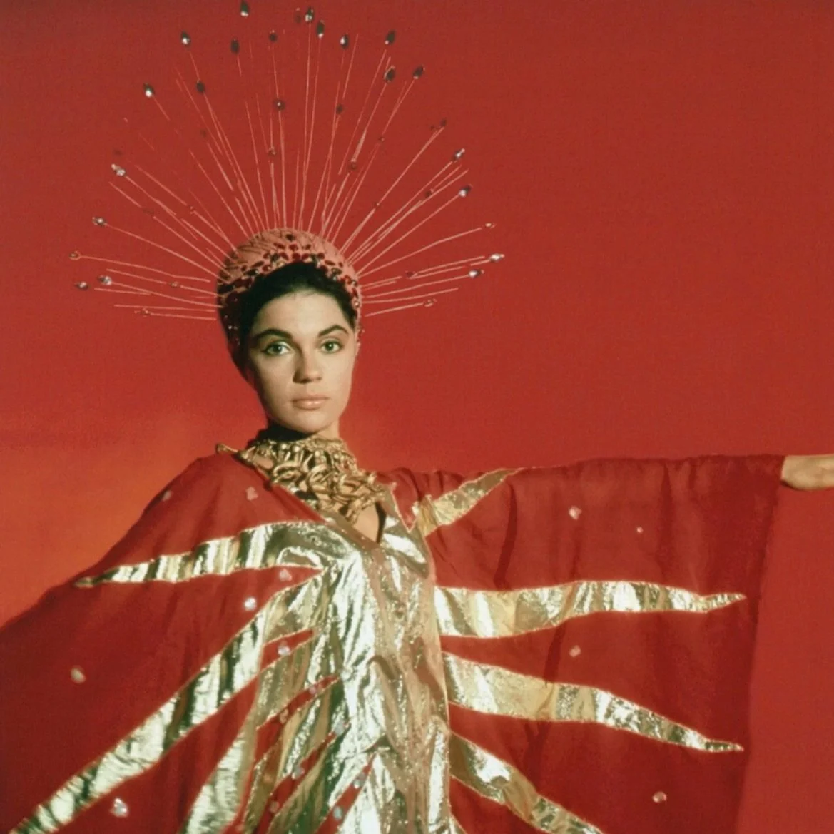 PHASHIONABLE! VULNAVIA: OUR LADY OF PHIBES