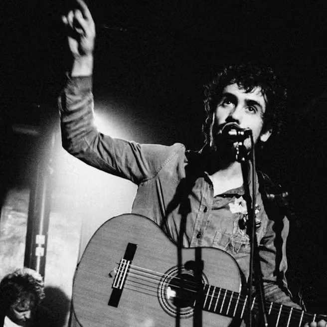 Hard Of Hearing Magazine Present: Hey Chorale