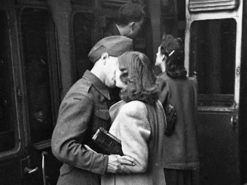 SALON NO.132: Sex and Crime in the Wartime City