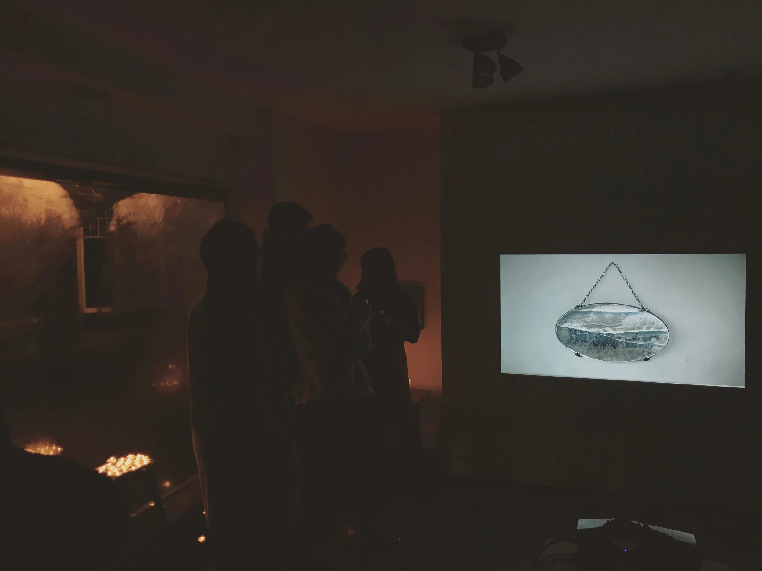 Screening of "falling" at Vortigern Gallery in Margate