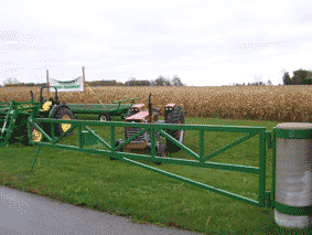 Steel-Huron-tractor-gates-2.gif