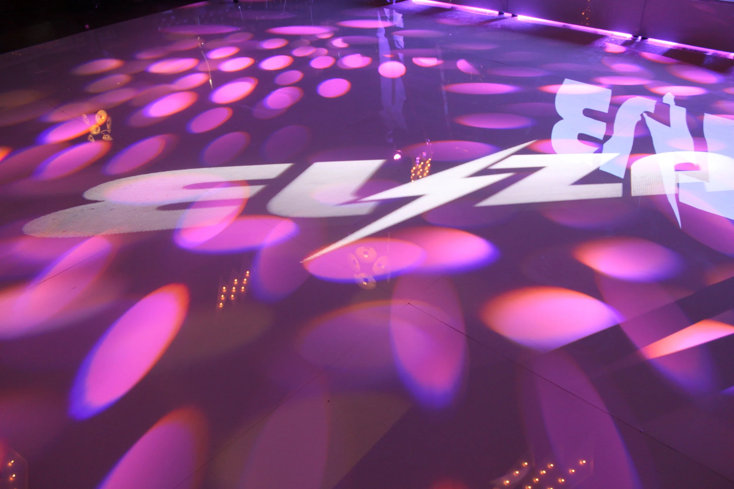 Custom Seamless Acrylic Dance Floor