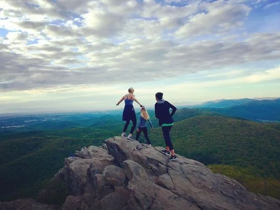 Humpback Rock, c/o @ the.cvillian