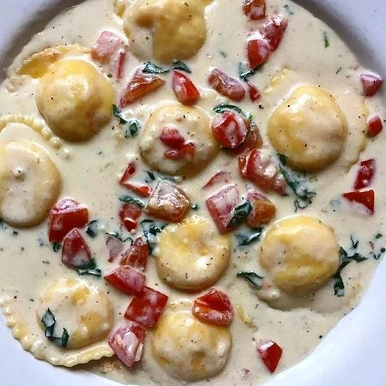 Giacomo's c/o @ cheeseandcarbs