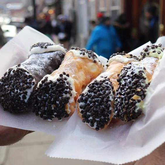 Mike's Pastry, c/o @ nycfoodsters