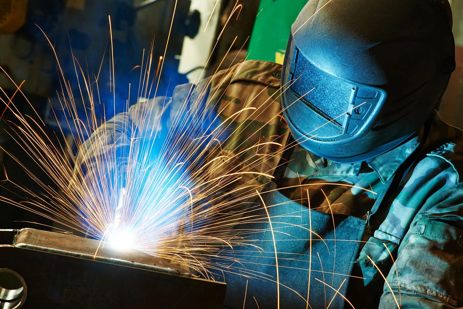 welder-omnifabllc.jpg