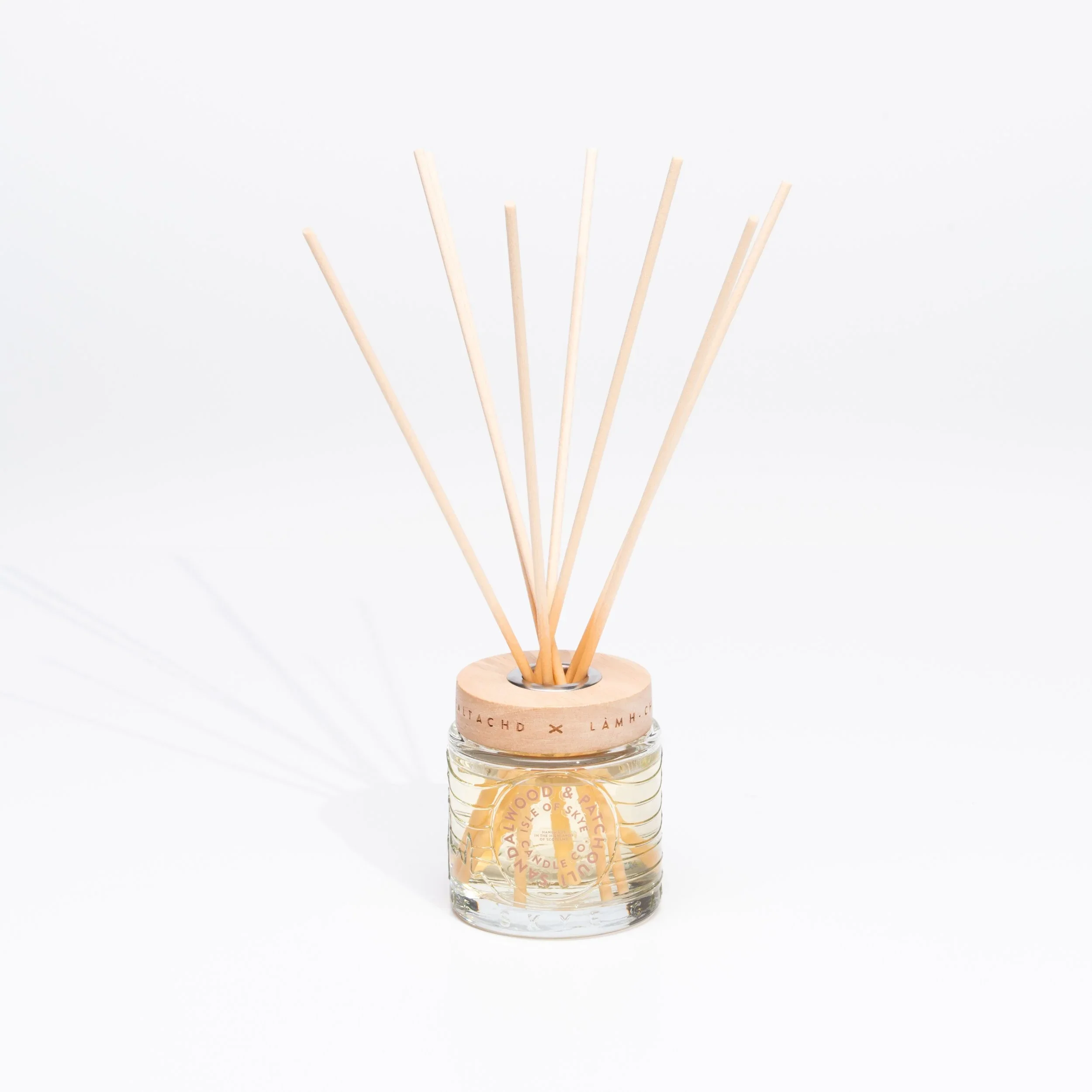 Signature_Collection_Reed_Diffuser-_Sandalwood_Patchouli_3.jpg.webp