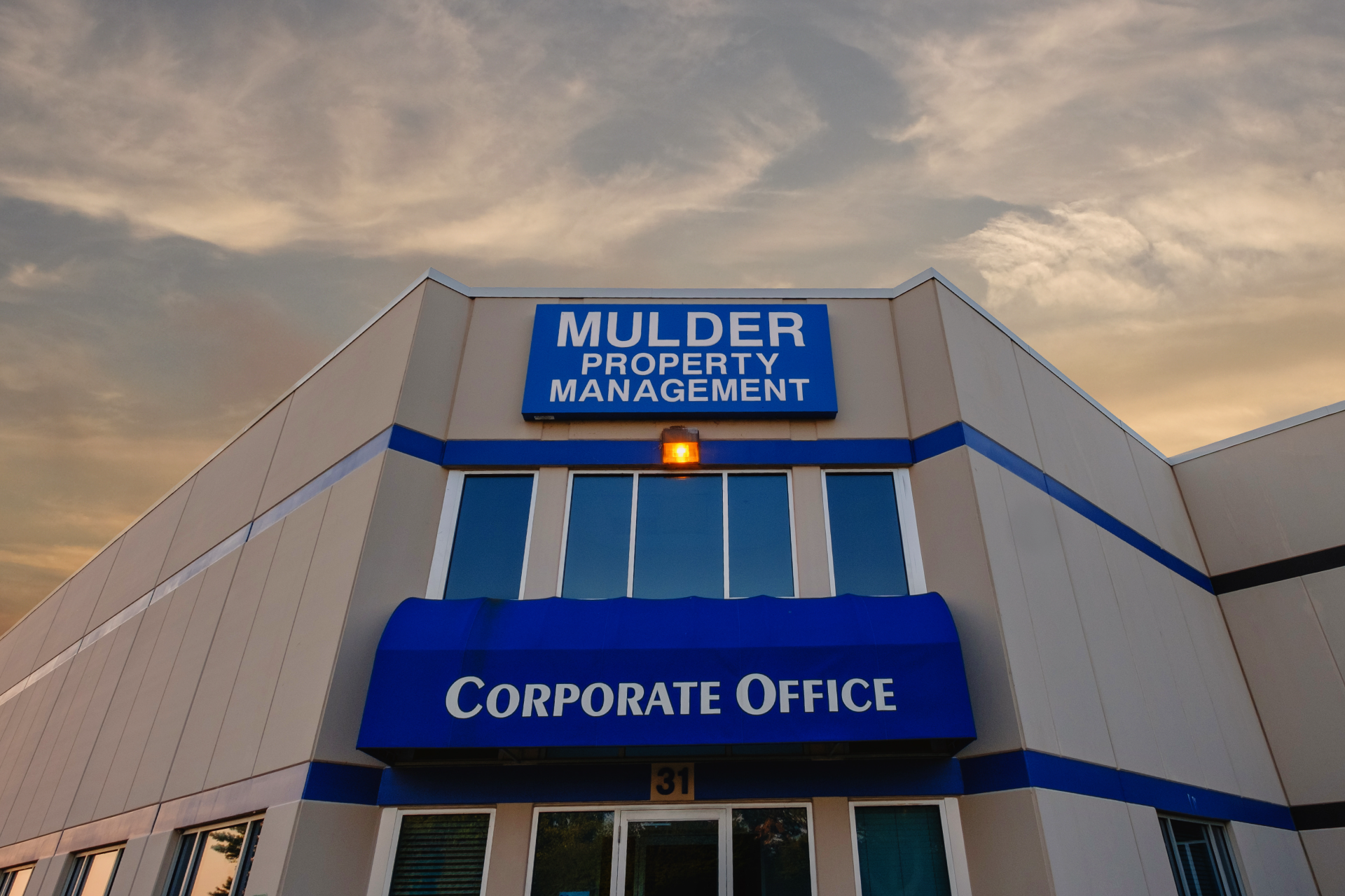 Mulder  - bg contact.png