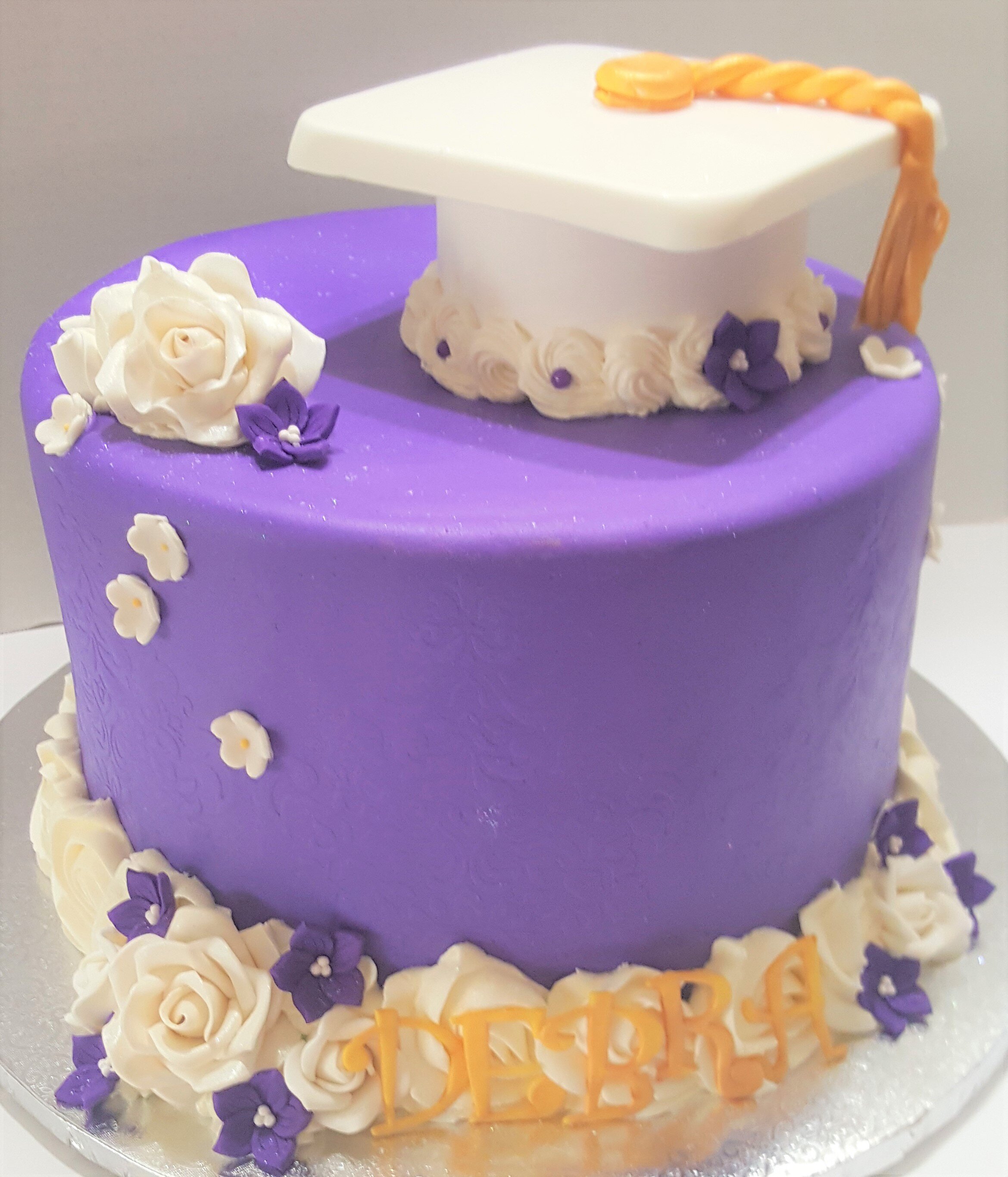 Chicago_Bakery-Cake-Graduation-Purple.jpg