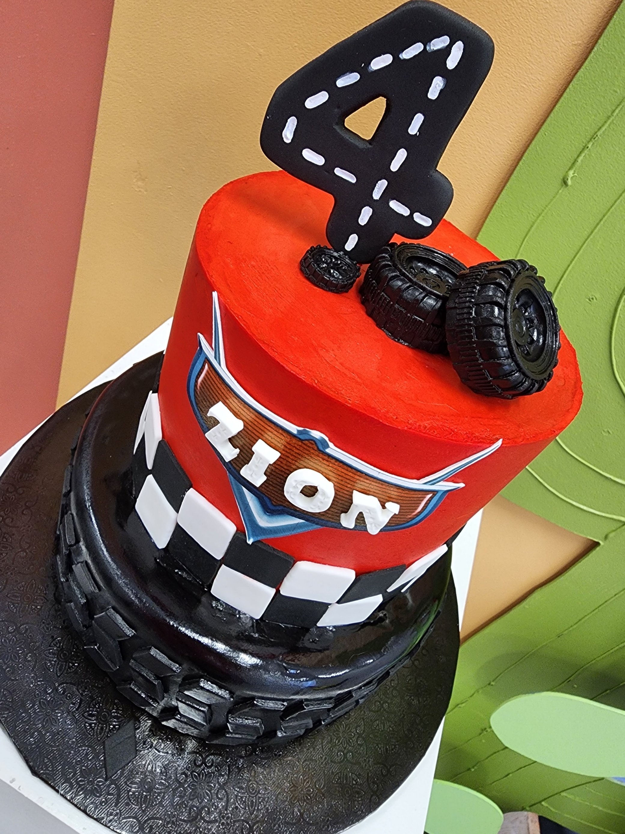 disney cars tire cake.jpg