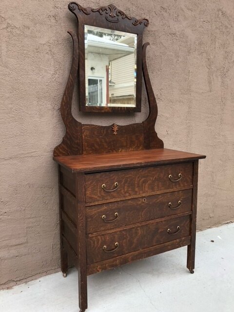 Antique Dresser W Mirror 163 Art, Antique Oak Dresser With Swivel Mirror