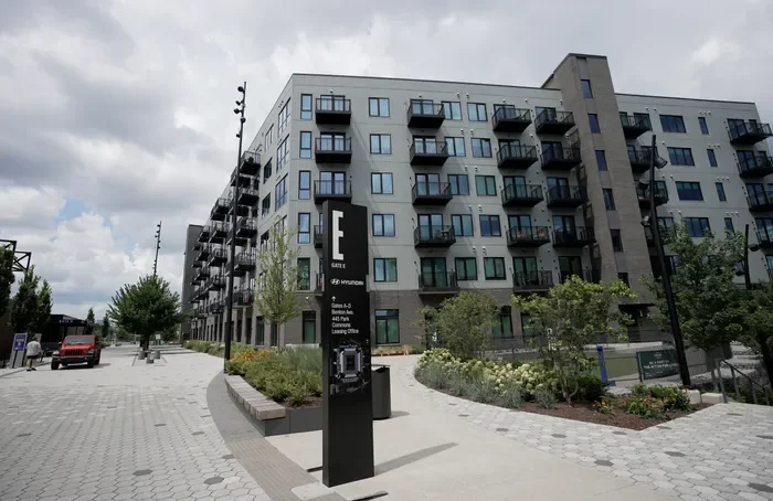 445 PARK COMMONS MULTI-USE DEVELOPMENT.webp