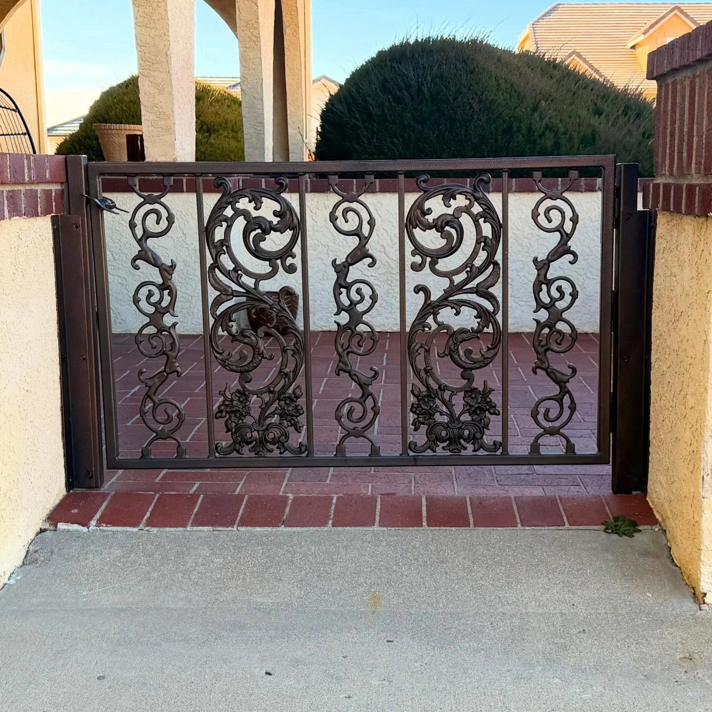 Gate solutions for every opening! From small courtyards to double-wide estates, our crew of experts will help you find a style that's both functional and visually stunning.

#aztecmfg#pueblocolorado#steelcity#castiron#courtyardgate
